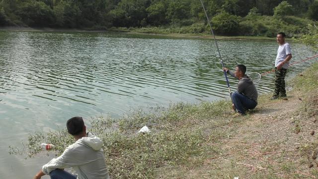 玩路亚需要哪些装备，探索路亚世界：必备装备指南